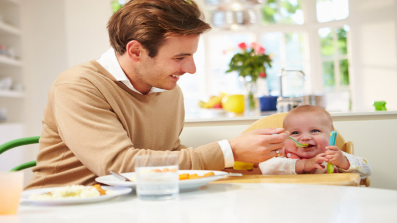 Getting Started on Solids? What to Know for Better Feeding Times